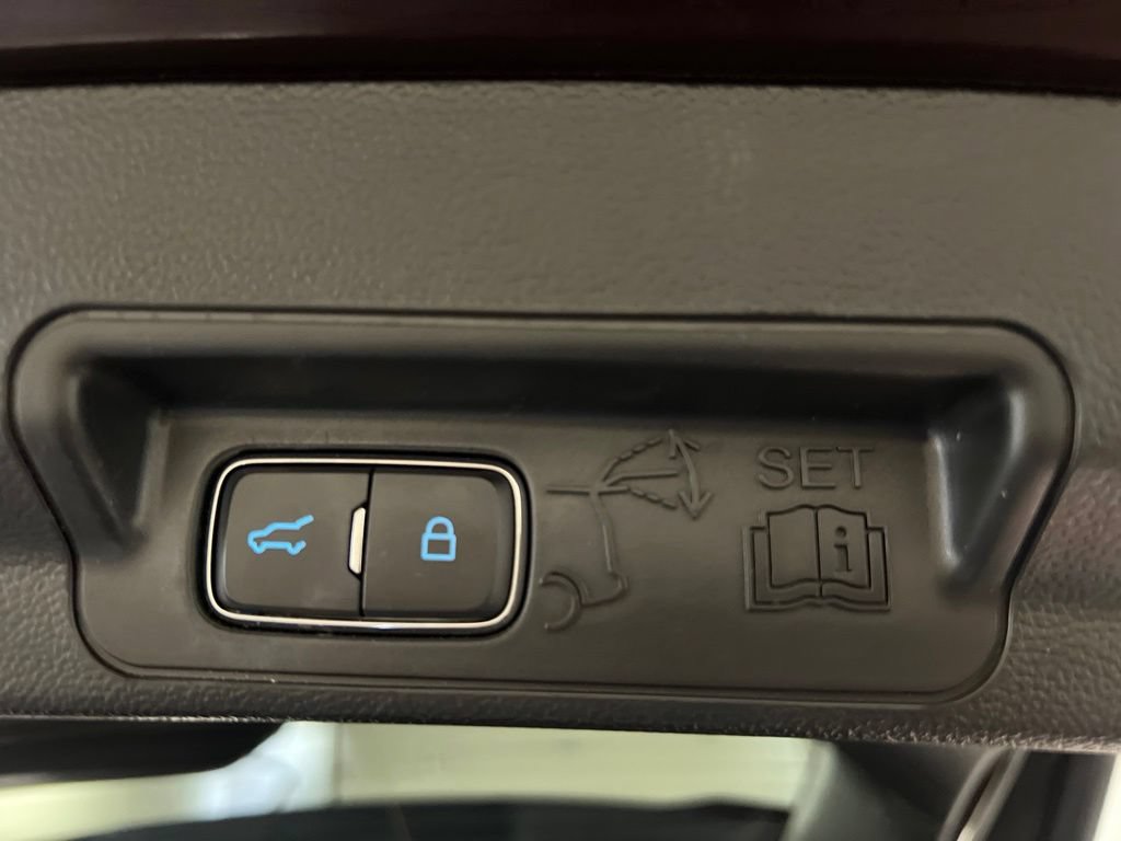 Certified 2023 Ford Explorer XLT AWD/4WD image 31