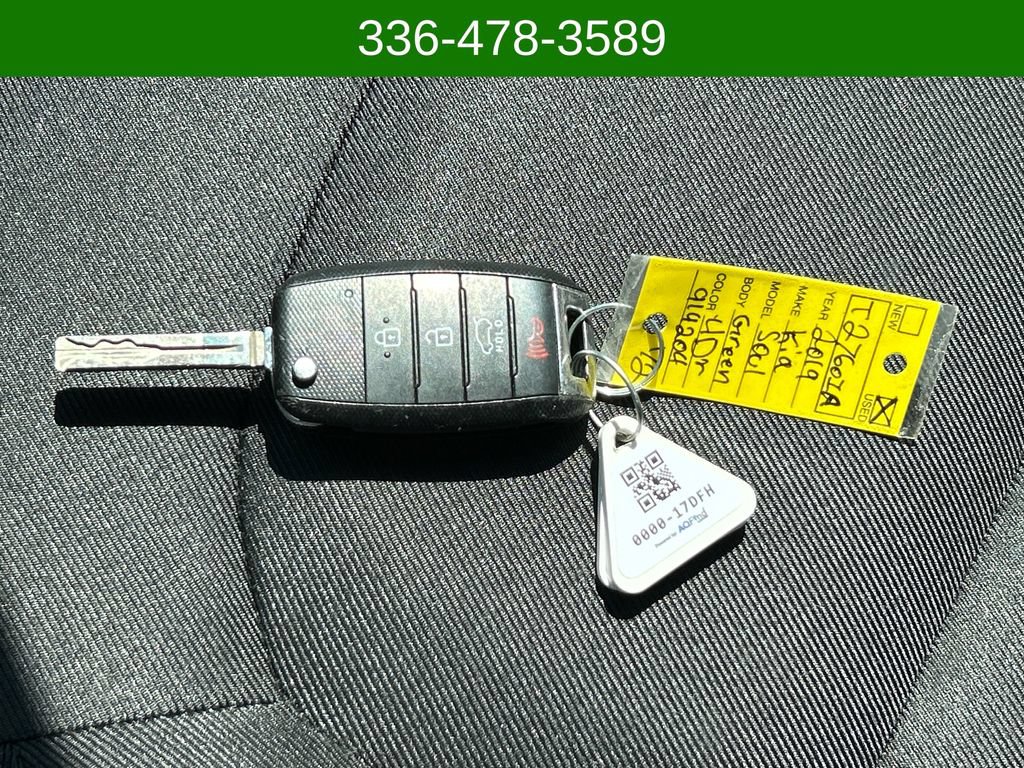 Used 2019 Kia Soul + FWD image 27