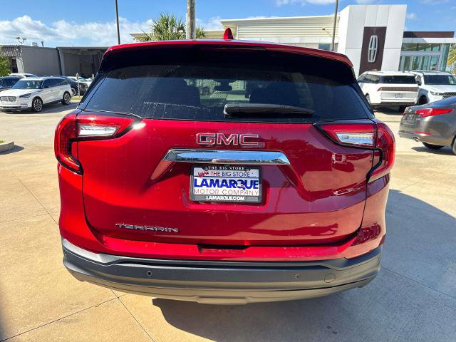 Used 2024 GMC Terrain SLE FWD image 7