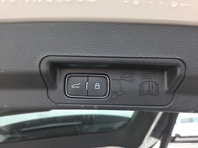 Certified 2023 Ford Explorer XLT w/ Equipment Group 202A image 13