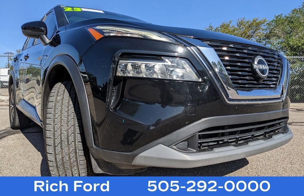 Used 2023 Nissan Rogue SV w/ SV Premium Package AWD/4WD image 27