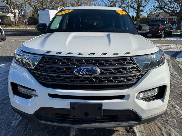Certified 2022 Ford Explorer XLT w/ Equipment Group 202A image 6