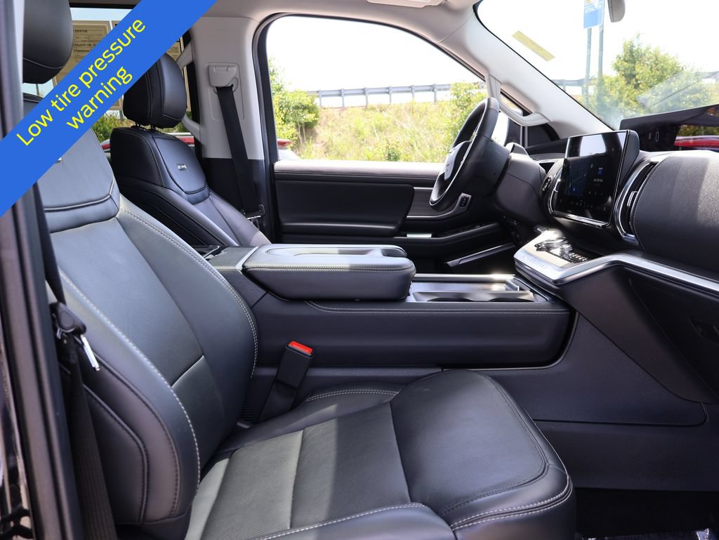 Certified 2025 Ford Expedition Platinum AWD/4WD image 10