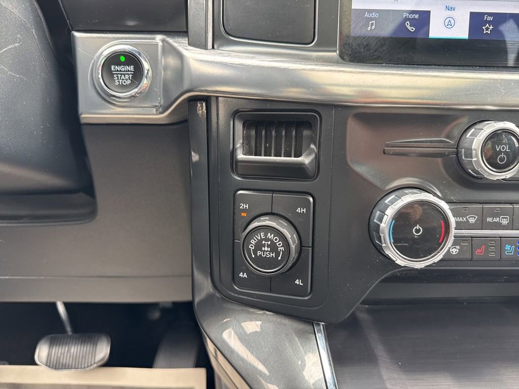 Certified 2022 Ford F150 Lariat w/ Equipment Group 502A High image 33