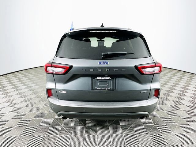 Certified 2023 Ford Escape ST-Line Select w/ Tech Pack #2 image 4