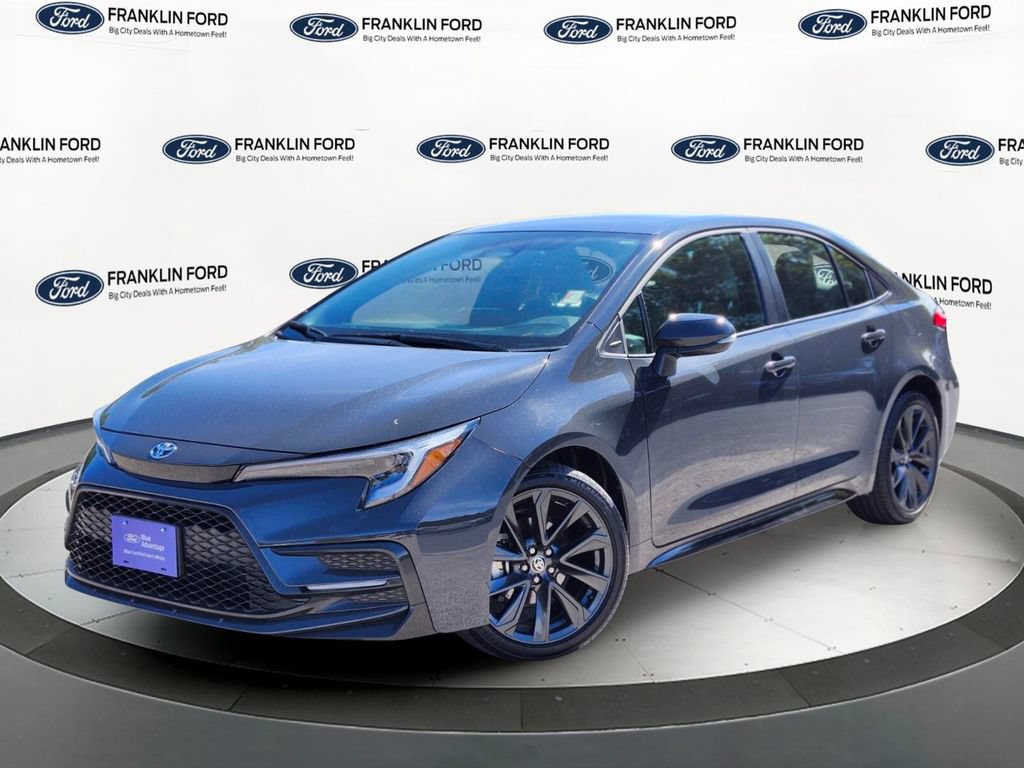 Used 2026 Toyota Corolla SE FWD image 1