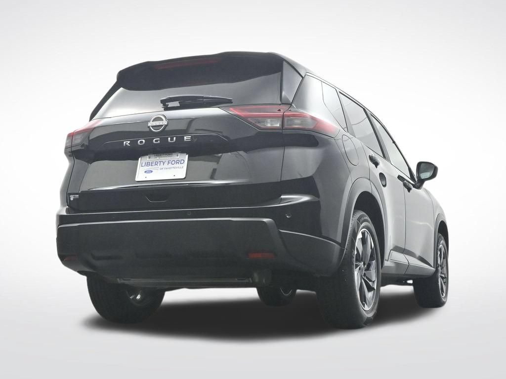 Used 2025 Nissan Rogue SV FWD image 45