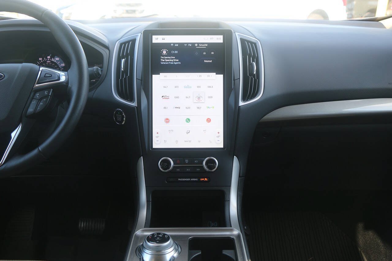 Certified 2024 Ford Edge SEL w/ Convenience Package AWD/4WD image 20