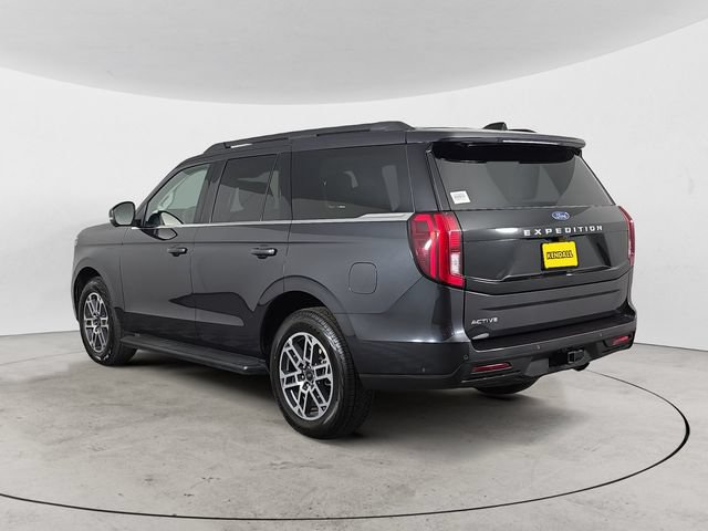 Certified 2025 Ford Expedition Active AWD/4WD image 7