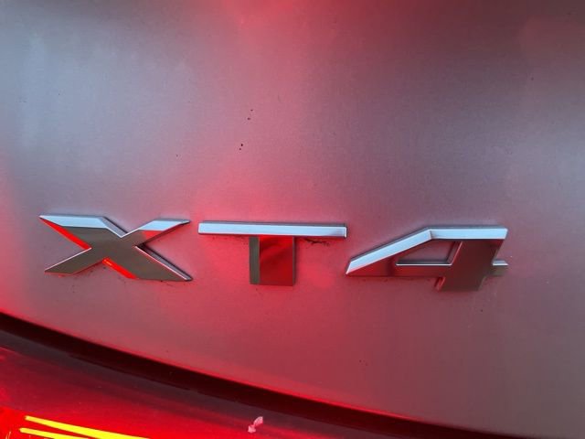 Used 2019 Cadillac XT4 Luxury w/ Cold Weather Package image 15