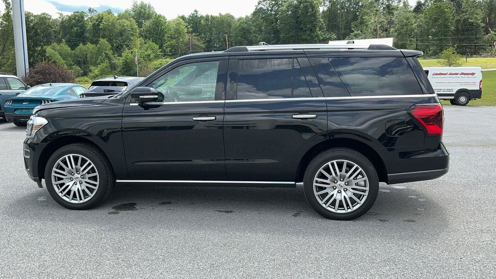 Certified 2023 Ford Expedition Limited AWD/4WD image 9