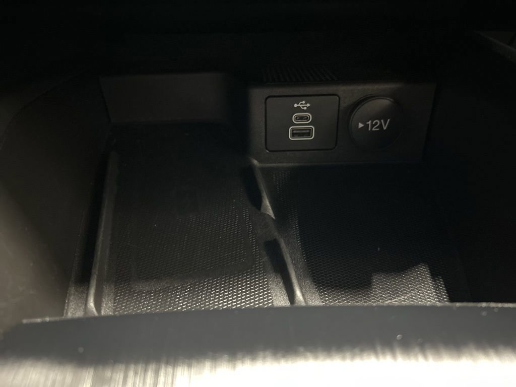 Certified 2025 Ford Escape Platinum image 27