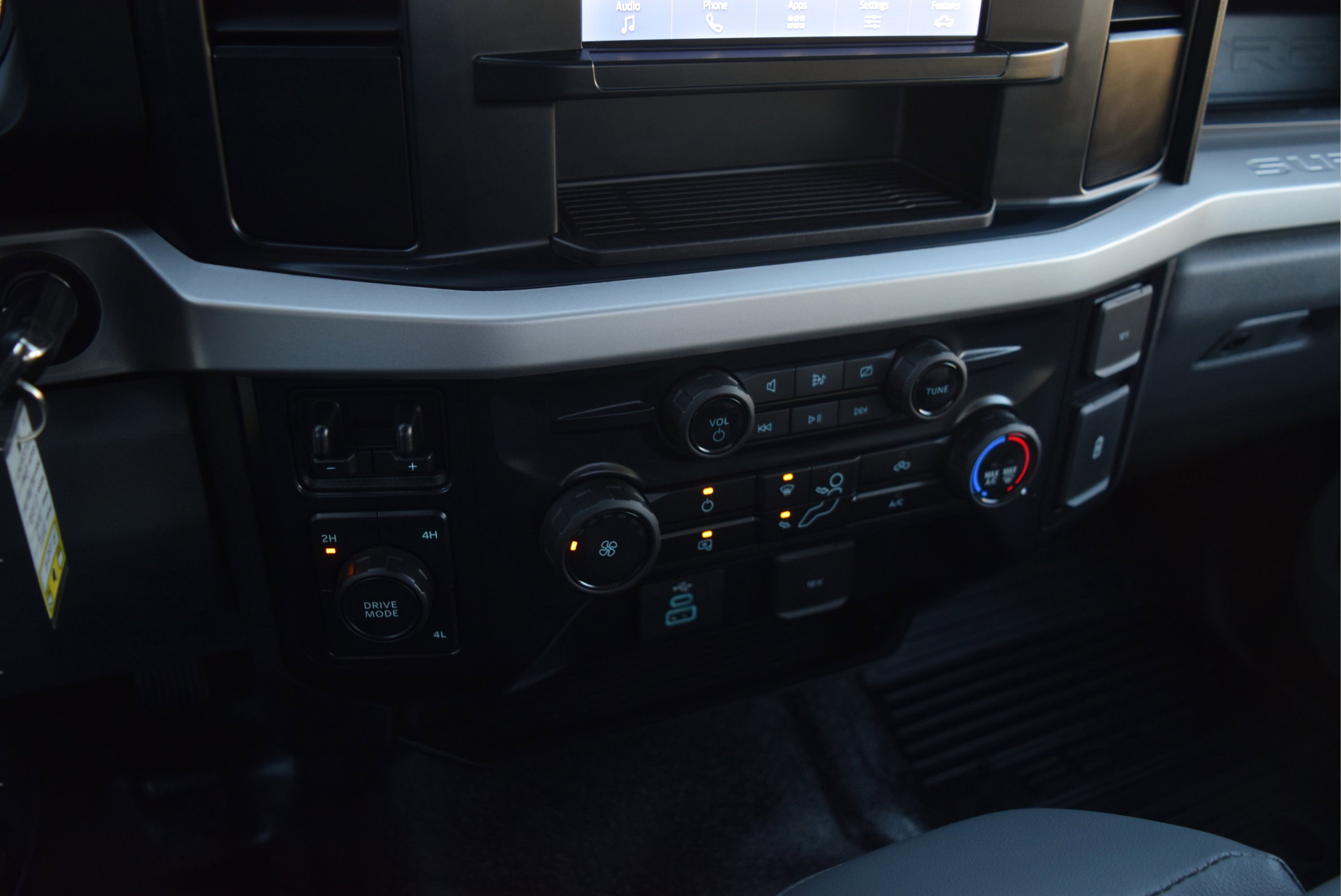 Certified 2024 Ford F250 XL w/ Snow Plow Prep Package image 11