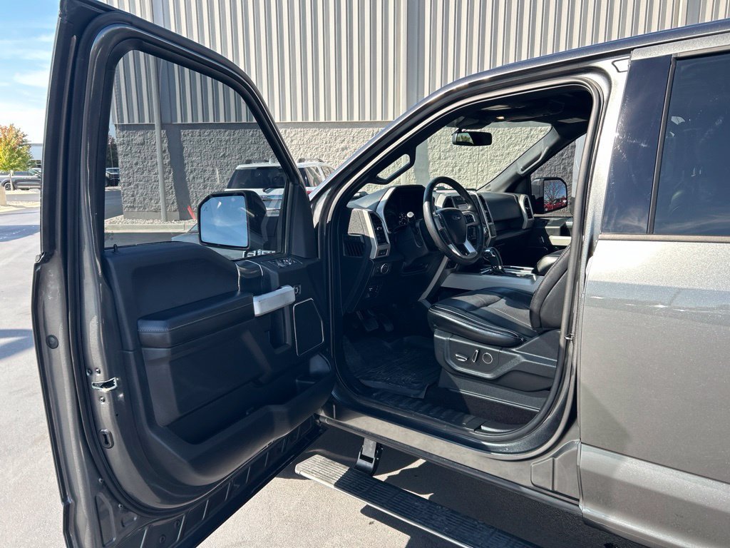 Certified 2018 Ford F150 Lariat w/ Equipment Group 502A Luxury AWD/4WD image 9
