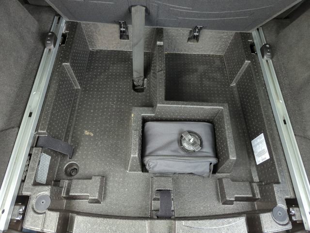 Used 2017 Cadillac XT5 Premium Luxury w/ LPO, Wheel Lock Package image 18