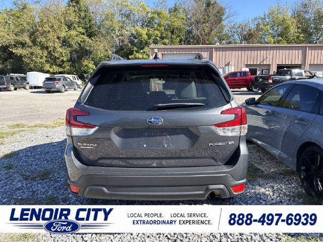 Used 2024 Subaru Forester Premium AWD/4WD image 4