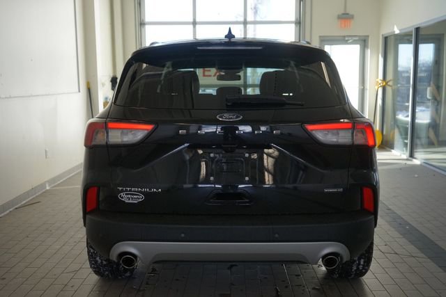 Certified 2021 Ford Escape Titanium image 3
