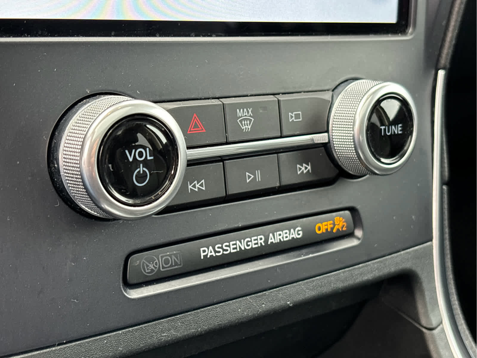 Certified 2022 Ford Edge Titanium w/ Cargo Accessory Package image 18