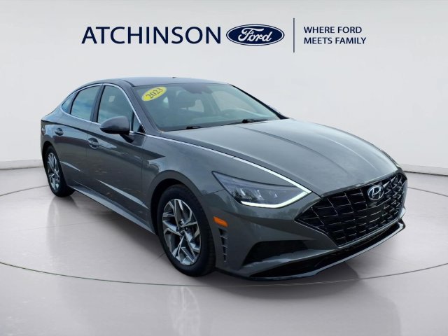 Used 2023 Hyundai Sonata SEL FWD image 3