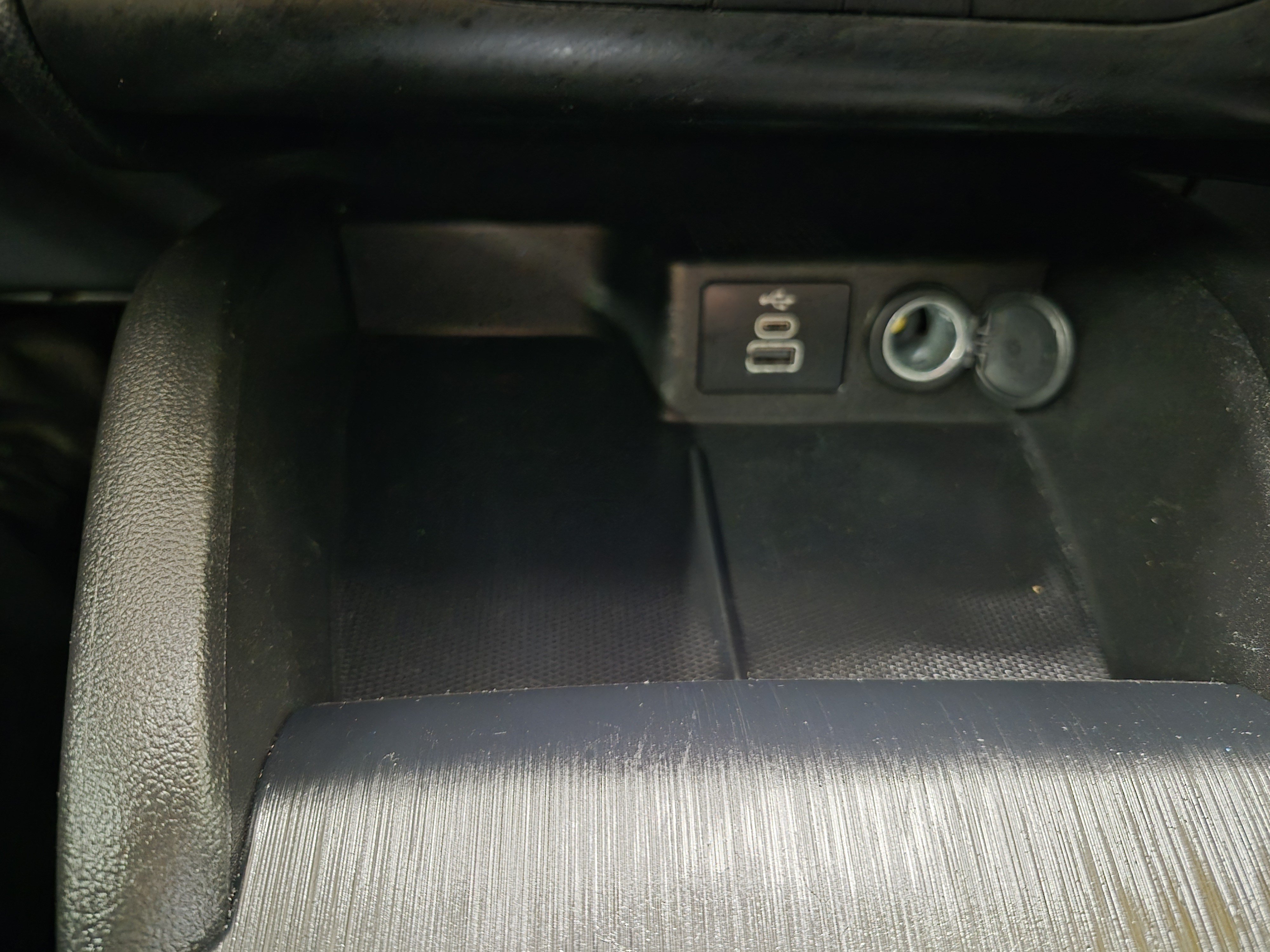 Certified 2024 Ford Escape ST-Line w/ Equipment Group 301A FWD image 32