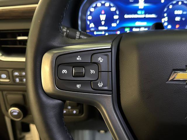 Used 2024 Chevrolet Suburban Premier w/ Advanced Technology Package RWD image 21
