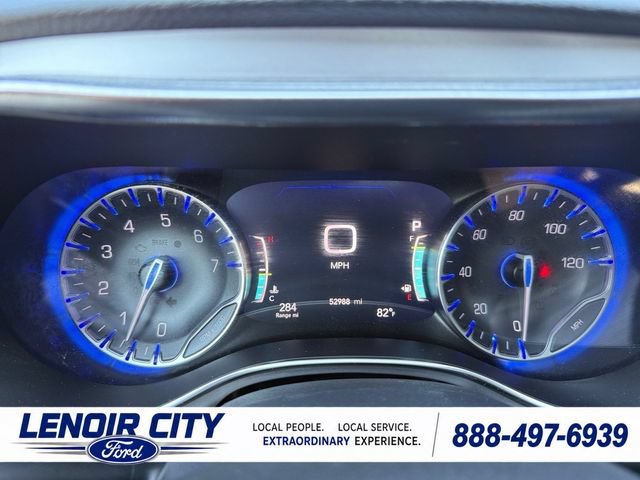 Used 2025 Chrysler Pacifica Limited FWD image 22