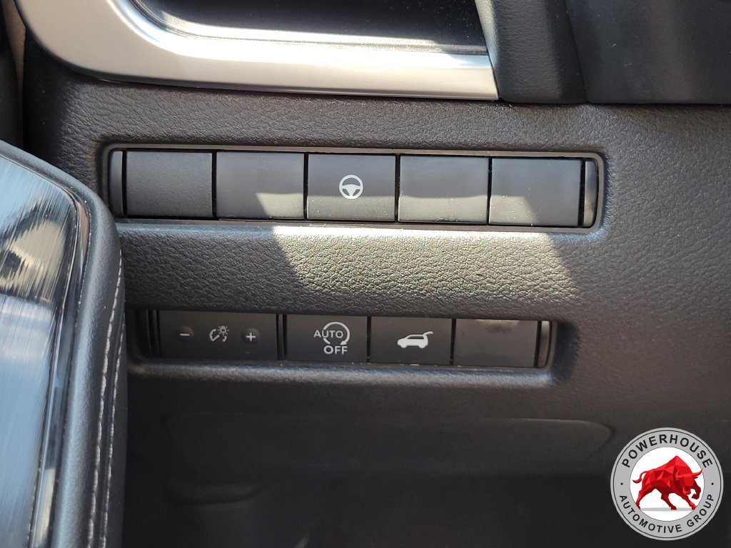 Used 2024 Nissan Rogue SV FWD image 28