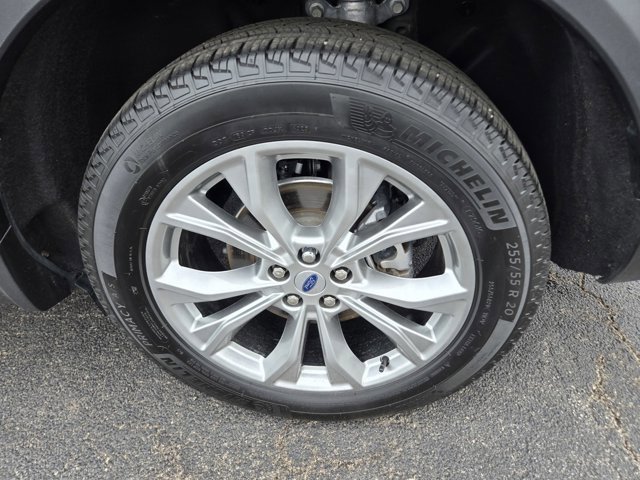 Certified 2024 Ford Explorer XLT w/ Equipment Group 202A AWD/4WD image 46