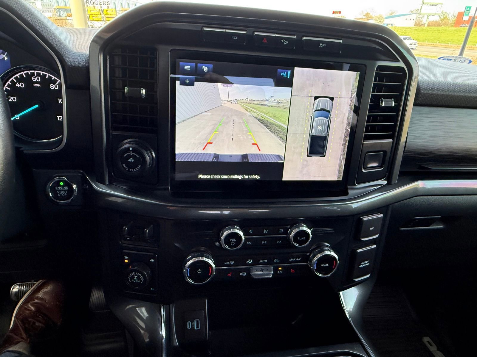 Certified 2022 Ford F150 XLT w/ Equipment Group 302A High image 17