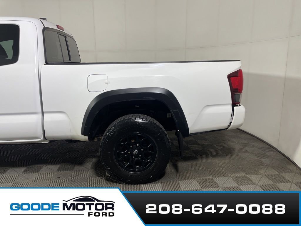 Used 2019 Toyota Tacoma SR w/ SX Package AWD/4WD image 5
