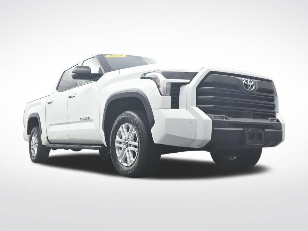 Used 2024 Toyota Tundra SR5 w/ SR5 Premium Package AWD/4WD image 33