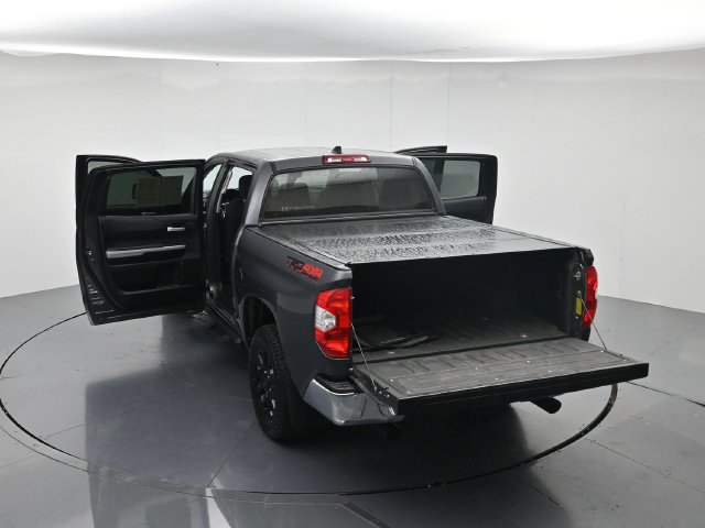Used 2020 Toyota Tundra SR5 w/ SR5 Upgrade Package AWD/4WD image 40