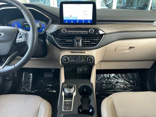 Certified 2020 Ford Escape Titanium w/ Titanium Premium Package 2.0 FWD image 16