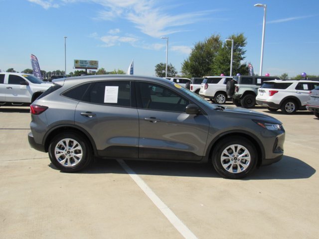 Certified 2025 Ford Escape Active FWD image 10