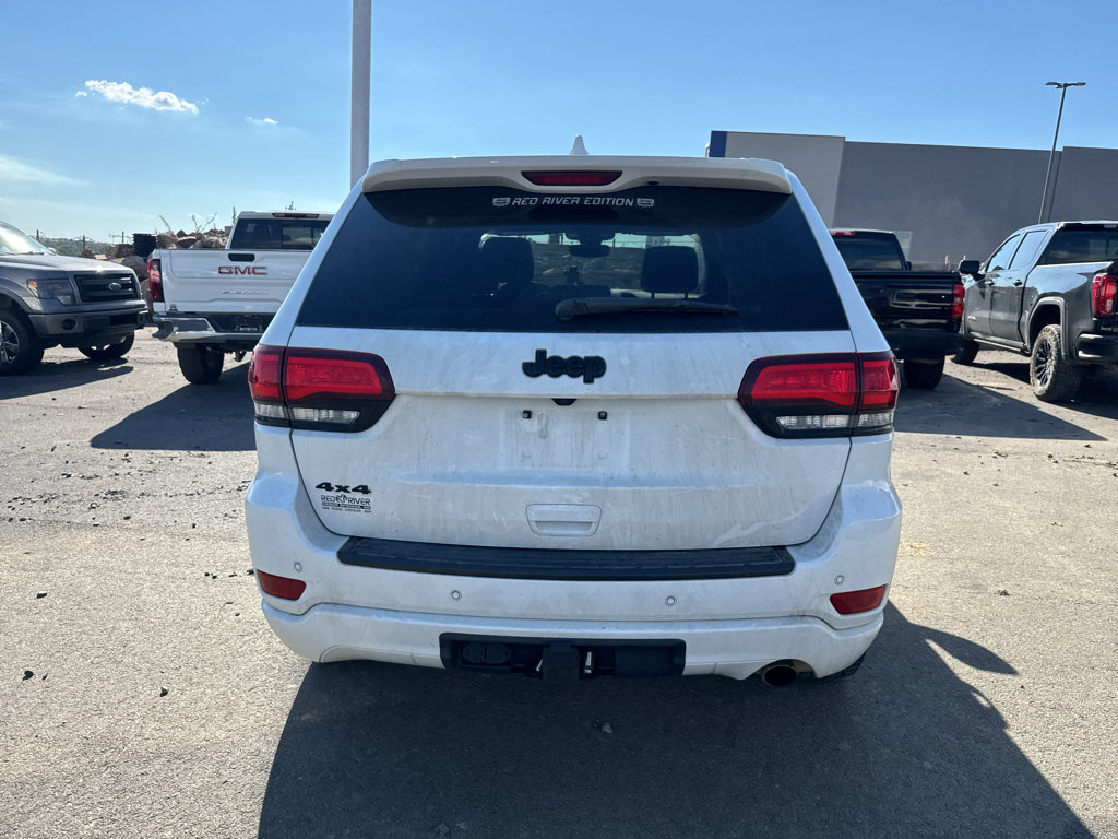 Used 2022 Jeep Grand Cherokee Laredo X AWD/4WD image 6