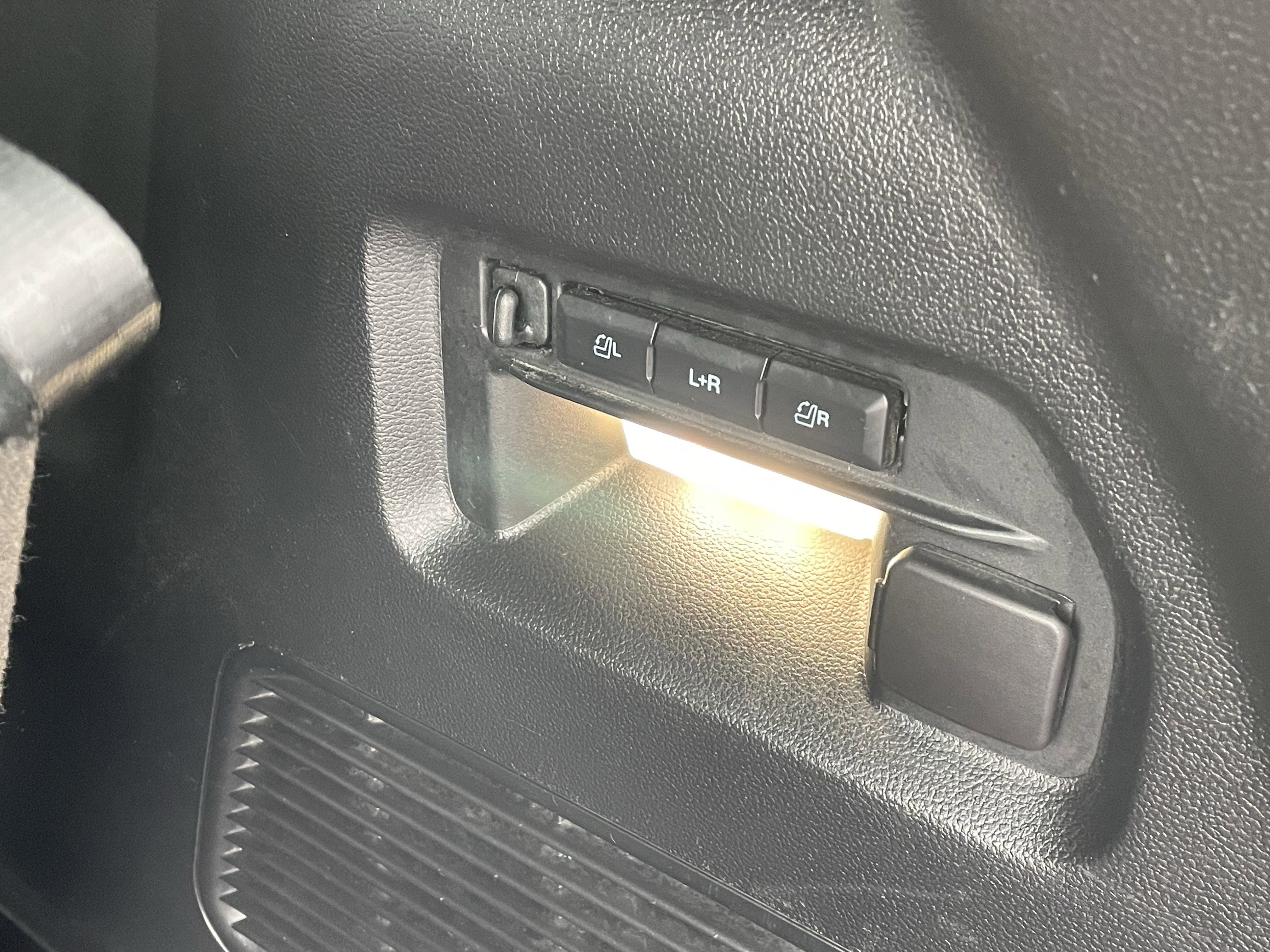 Certified 2022 Ford Explorer ST w/ Equipment Group 401A image 7