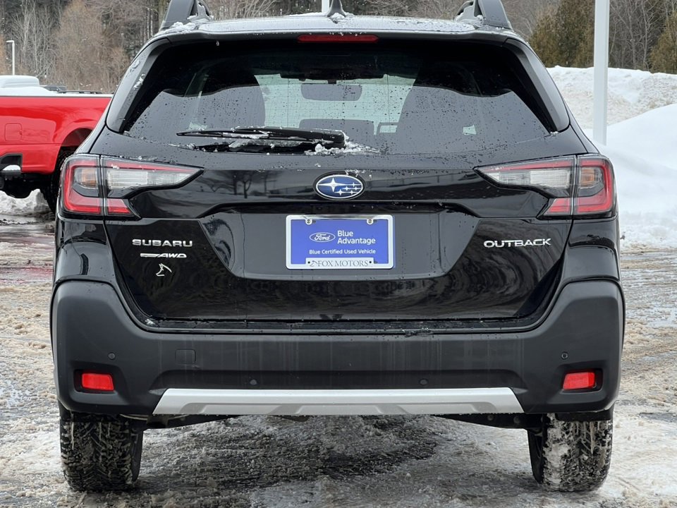 Used 2023 Subaru Outback Limited image 3