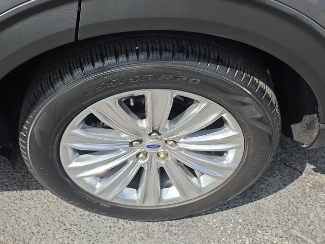 Certified 2023 Ford Explorer Limited w/ Limited Technology Package RWD image 9
