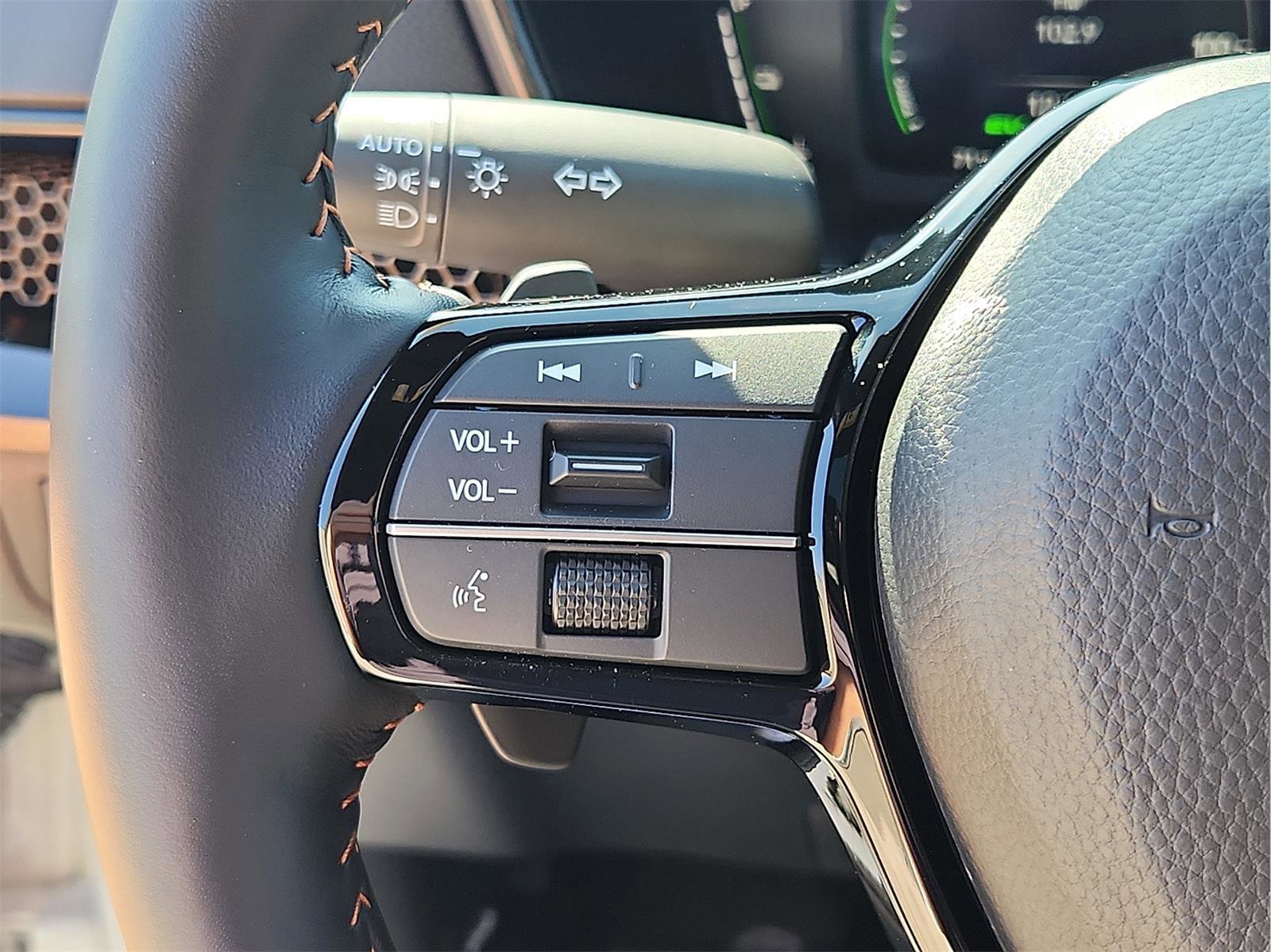 Used 2026 Honda CR-V Sport Touring image 21