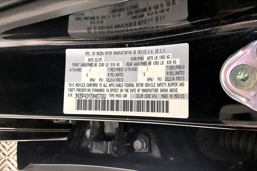 Used 2025 MAZDA MAZDA3 s FWD image 26