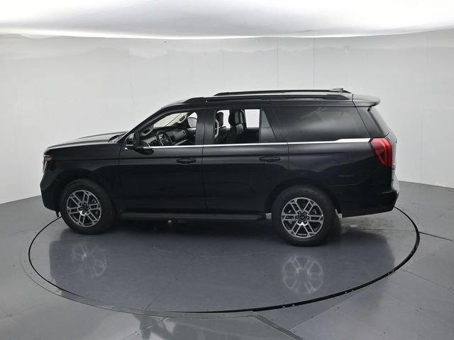 Certified 2025 Ford Expedition Active AWD/4WD image 48