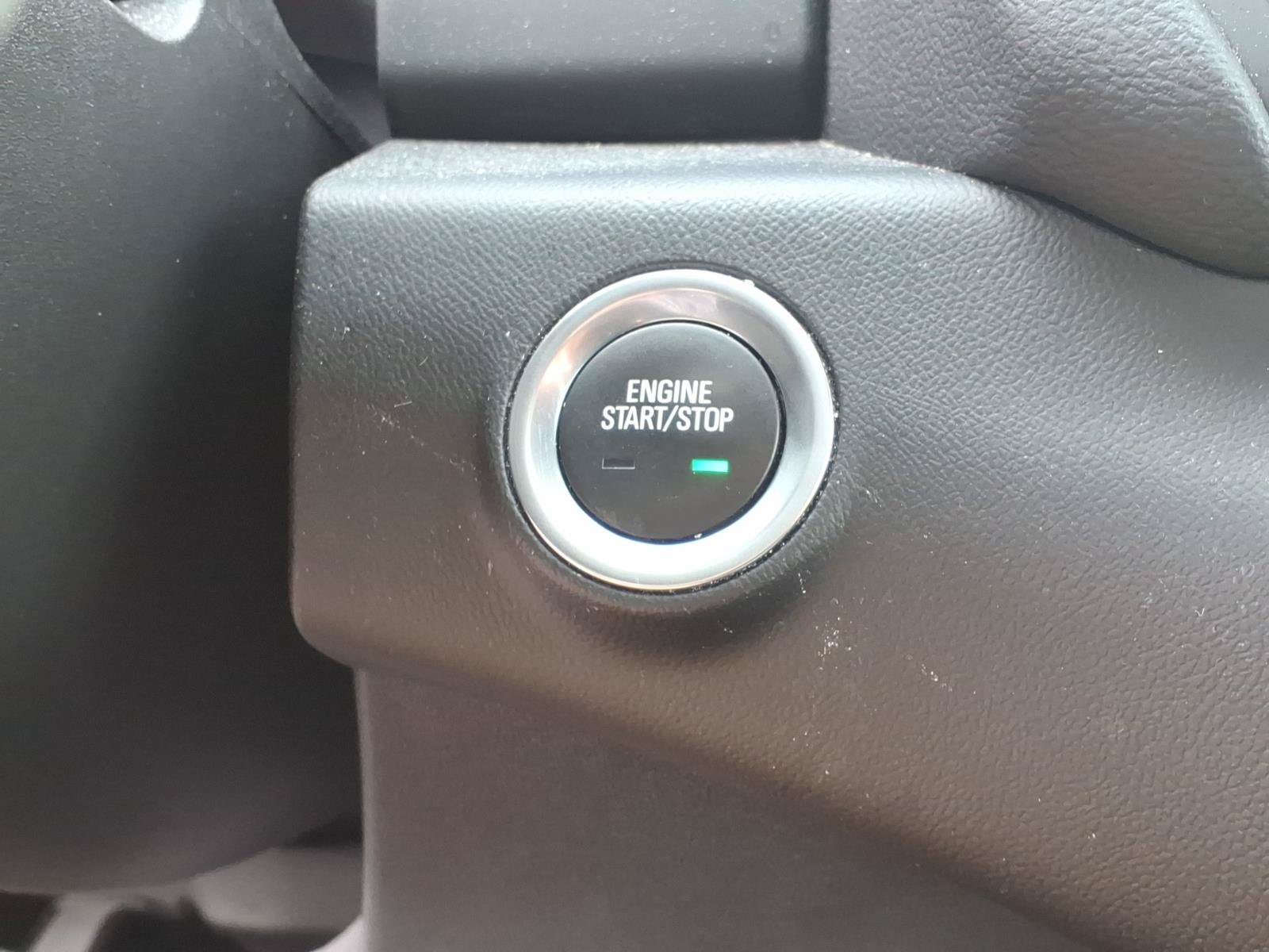 Used 2024 GMC Terrain SLE w/ Driver Convenience Package FWD image 14
