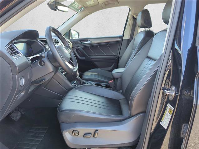 Used 2024 Volkswagen Tiguan SE FWD image 16