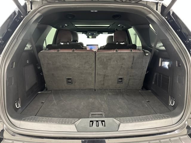 Certified 2025 Ford Explorer Platinum w/ LUX Leather Package image 17