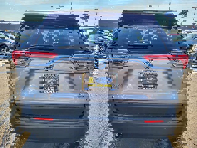 Used 2019 Toyota RAV4 XLE image 4