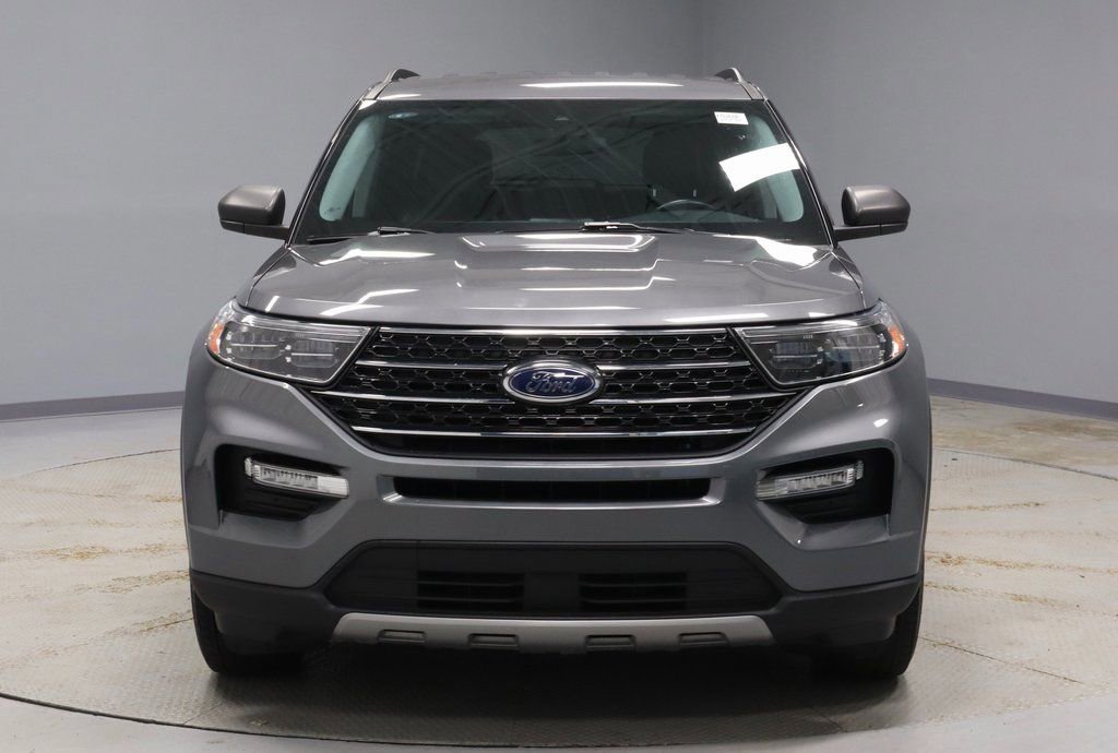 Certified 2023 Ford Explorer XLT w/ Equipment Group 202A image 8