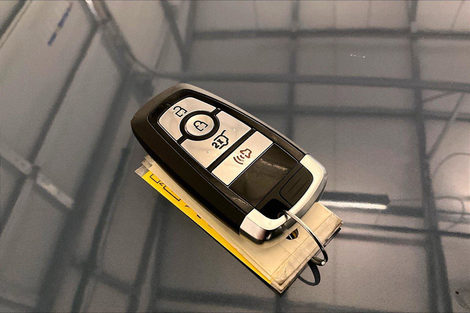 Certified 2025 Ford Explorer Active image 9