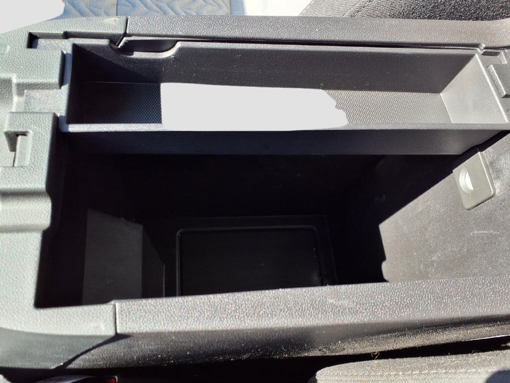 Used 2023 Chevrolet Equinox LT FWD image 17