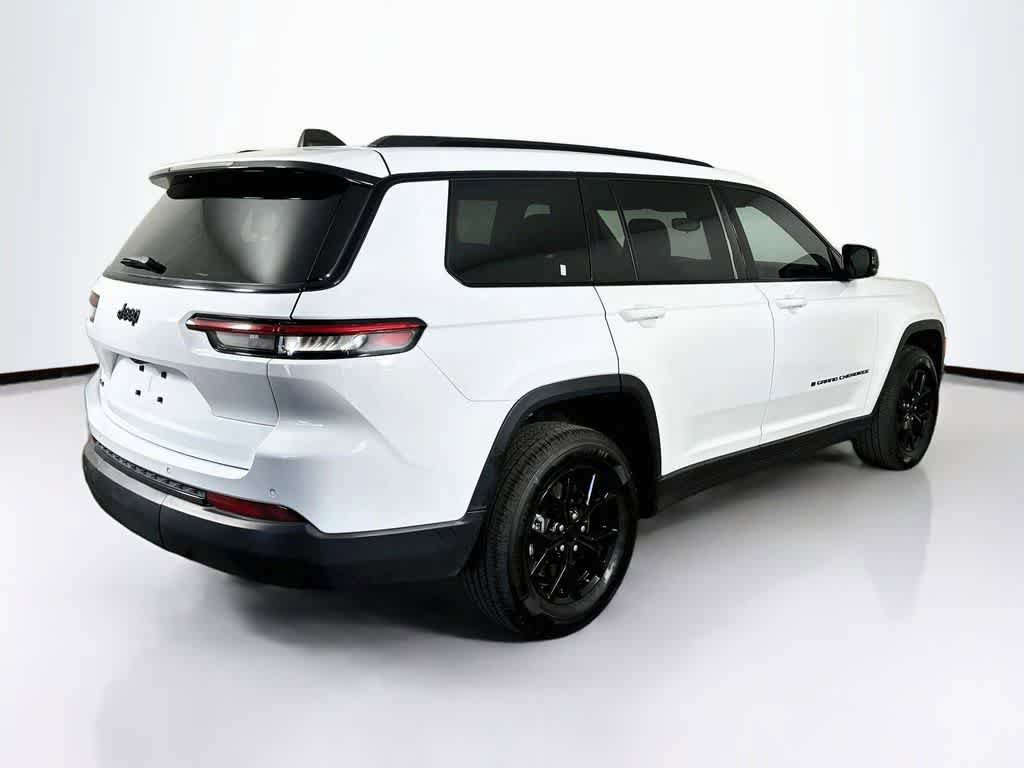 Used 2024 Jeep Grand Cherokee L Laredo AWD/4WD image 24