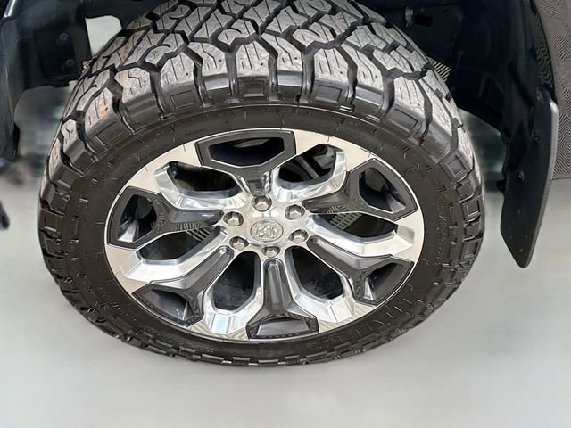 Used 2022 RAM 1500 Limited w/ Body-Colour Bumper Group AWD/4WD image 31